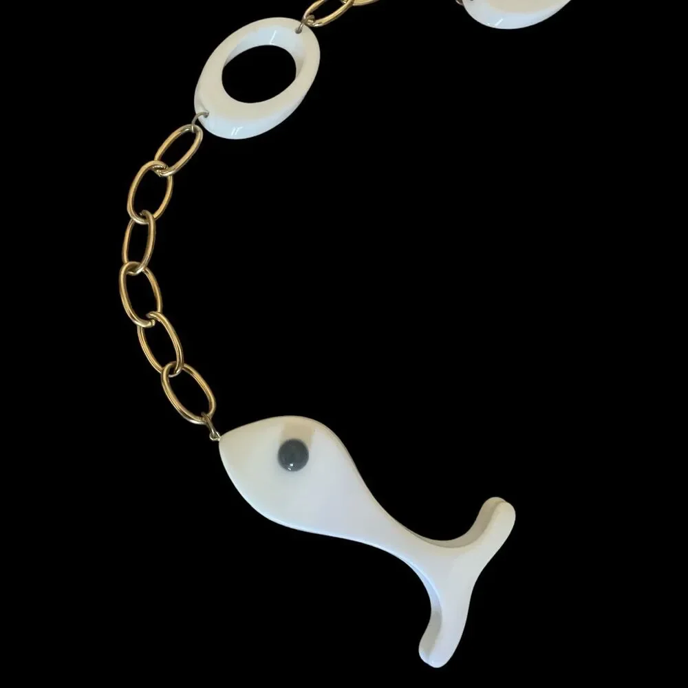 Women's Boho Hippie Funky Gold Tone Chain Link Vintage Belt White Fish Charm - Picture 2 of 5